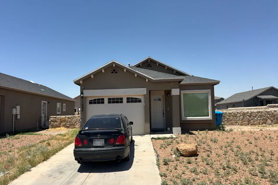 11604 Flor Celosia Dr Socorro, TX 79927, El Paso County
