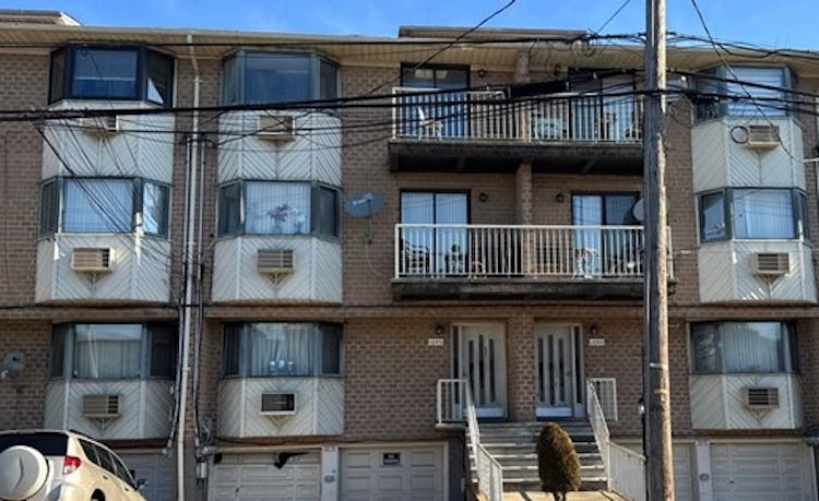 1093 East 72nd Street Brooklyn, NY 11234, Kings County