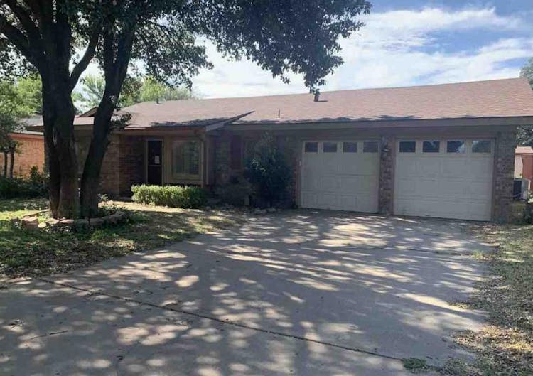 4517 77th St Lubbock, TX 79424, Lubbock County