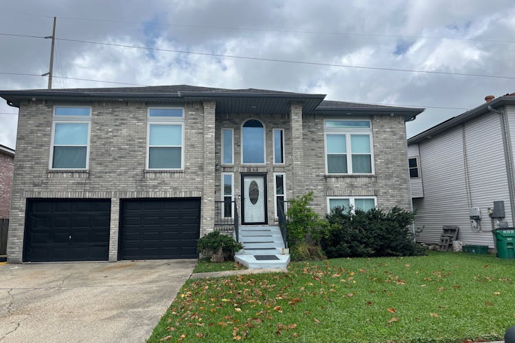 284 Southwood Drive Gretna, LA 70056, Jefferson County