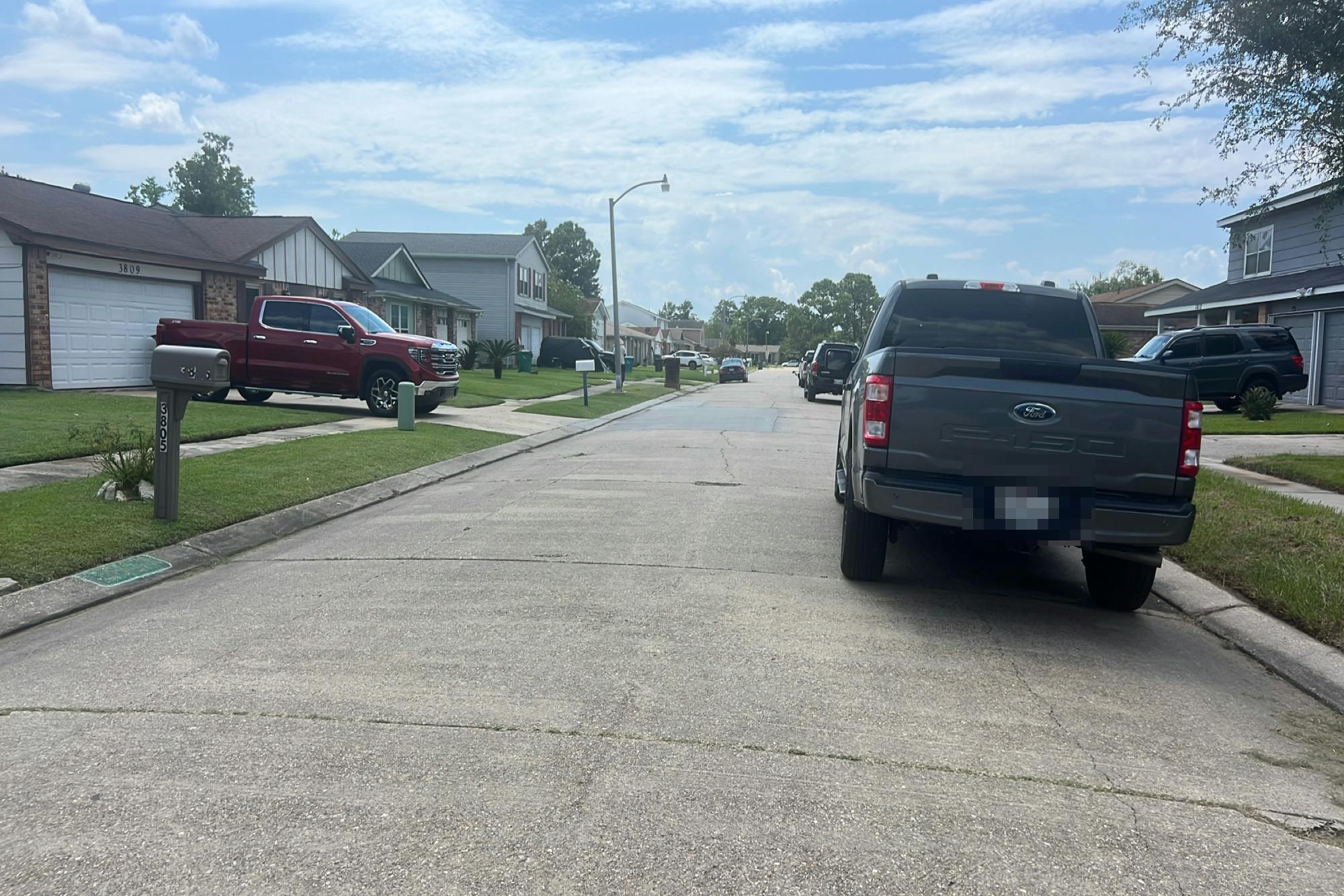Glenoak Dr, Harvey, LA 70058
