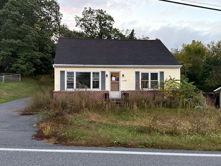 9258 Tomstown Rd Waynesboro, PA 17268, Franklin County