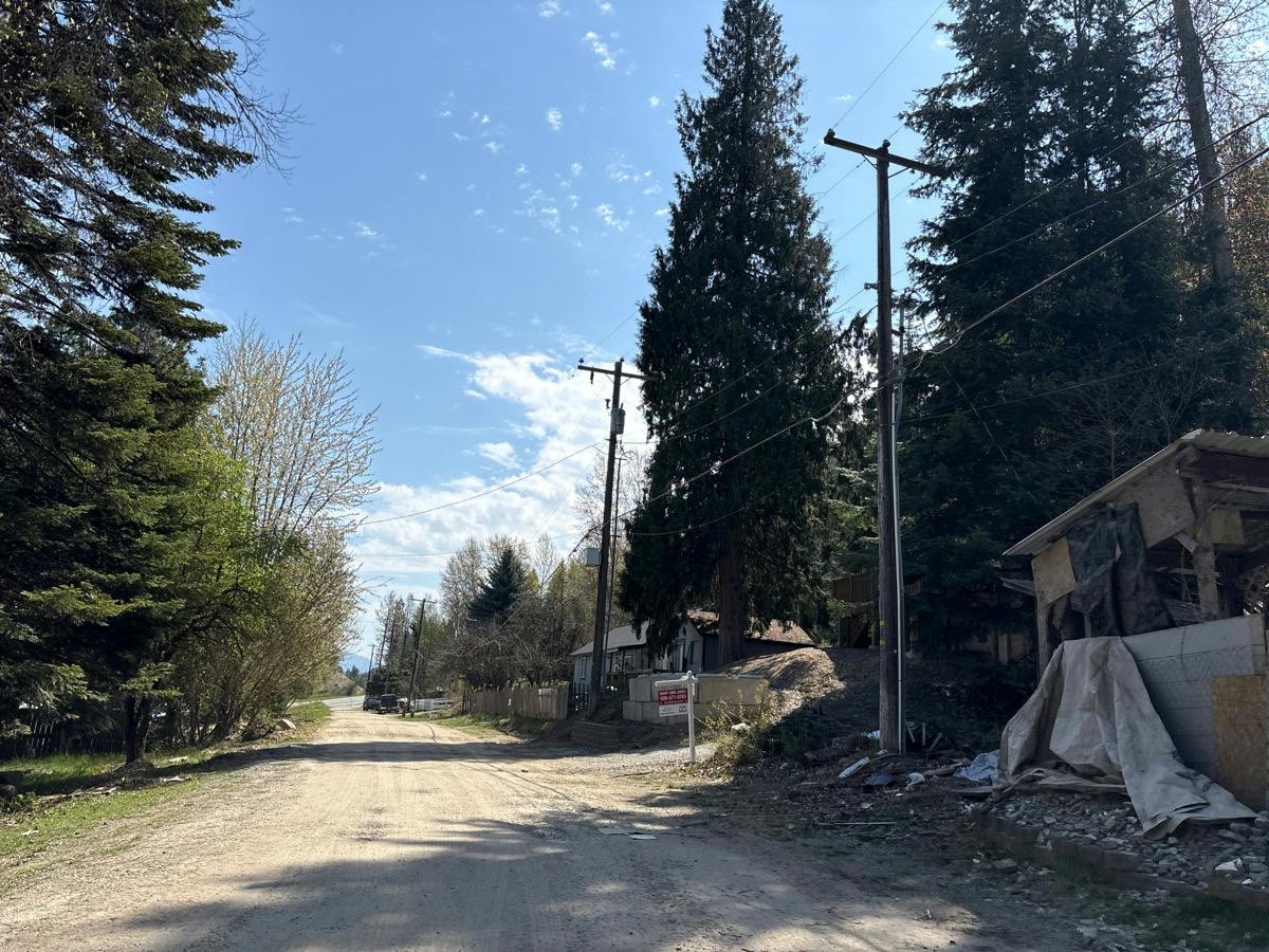Marian Ave, Oldtown, ID 83822
