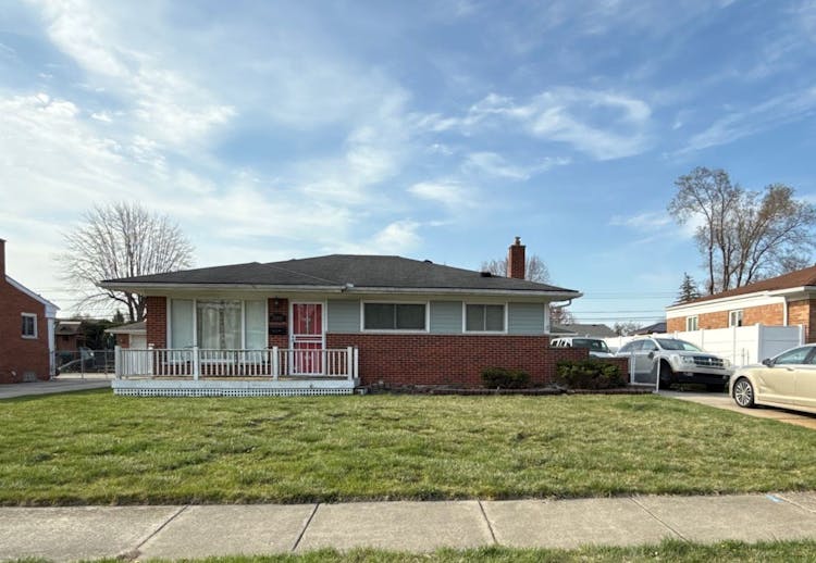 32601 Windsor St Garden City, MI 48135, Wayne County