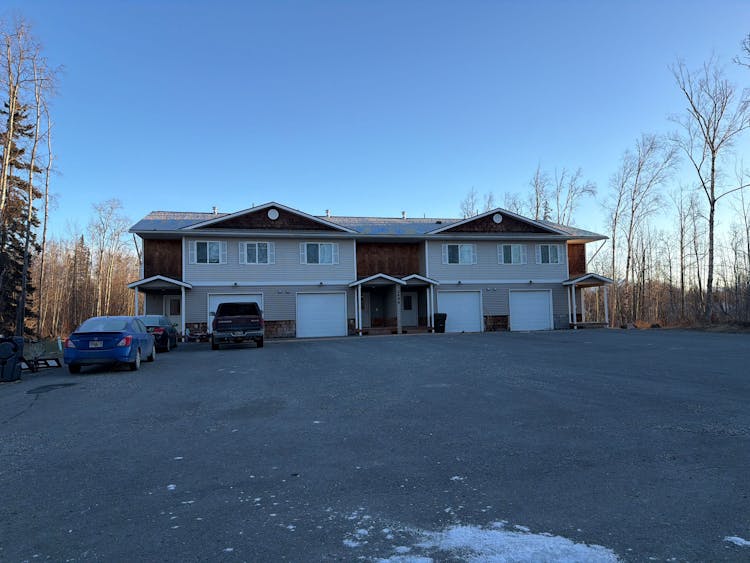 2454 W Ben Hogan Avenue Wasilla, AK 99654, Palmer County