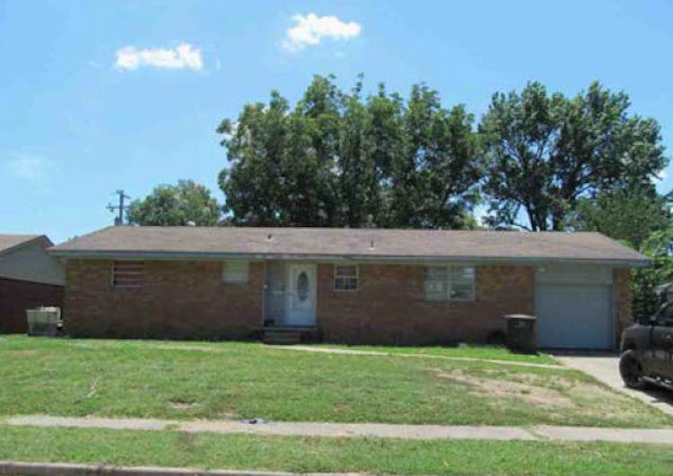 704 NW Brentwood Rd Bartlesville, OK 74006, Washington County