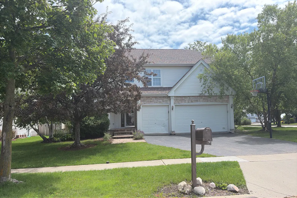 1600 Seaton Lane Elgin, IL 60123, Kane County