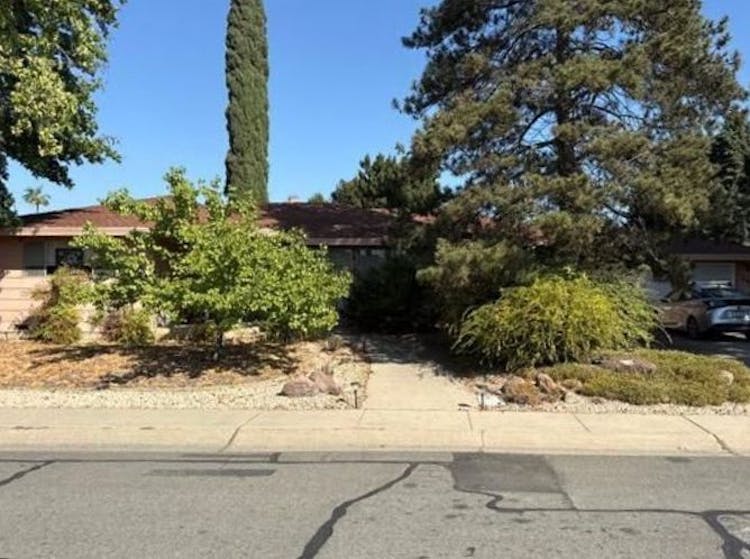 1581 Valley View Dr Yuba City, CA 95993, Sutter County