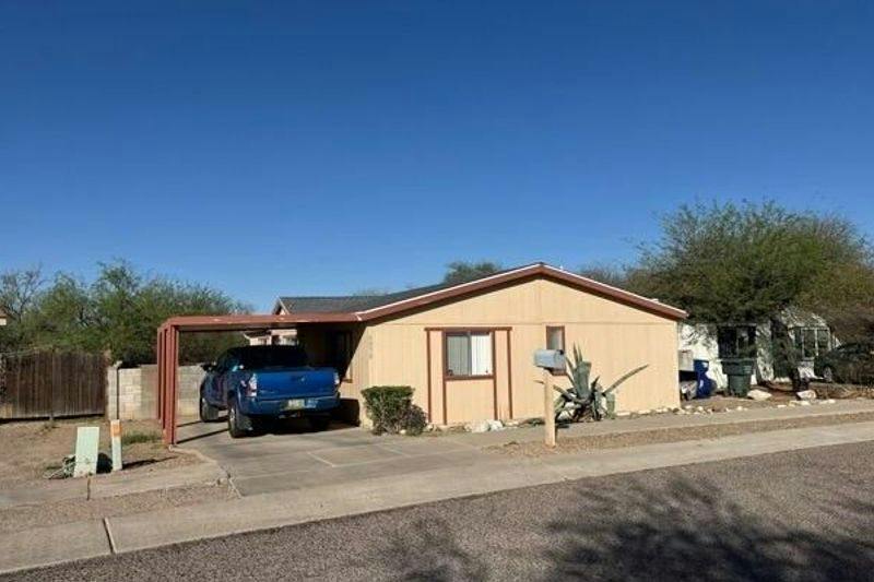 White Water Dr, Tucson, AZ 85706