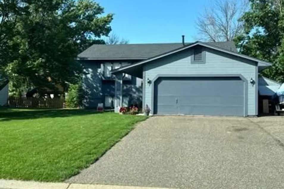 1008 Kettle Creek Road Eagan, MN 55123, Dakota County