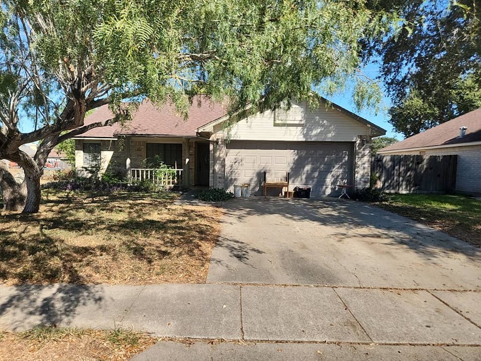 6902 Holiday Ln Corpus Christi, TX 78414, Nueces County