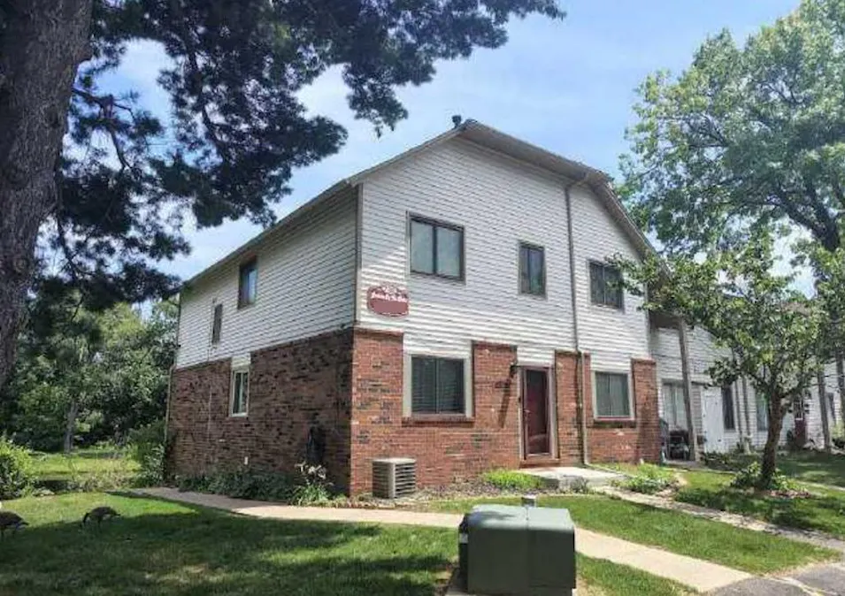 7220 Bluewater Dr Clarkston, MI 48348, Oakland County