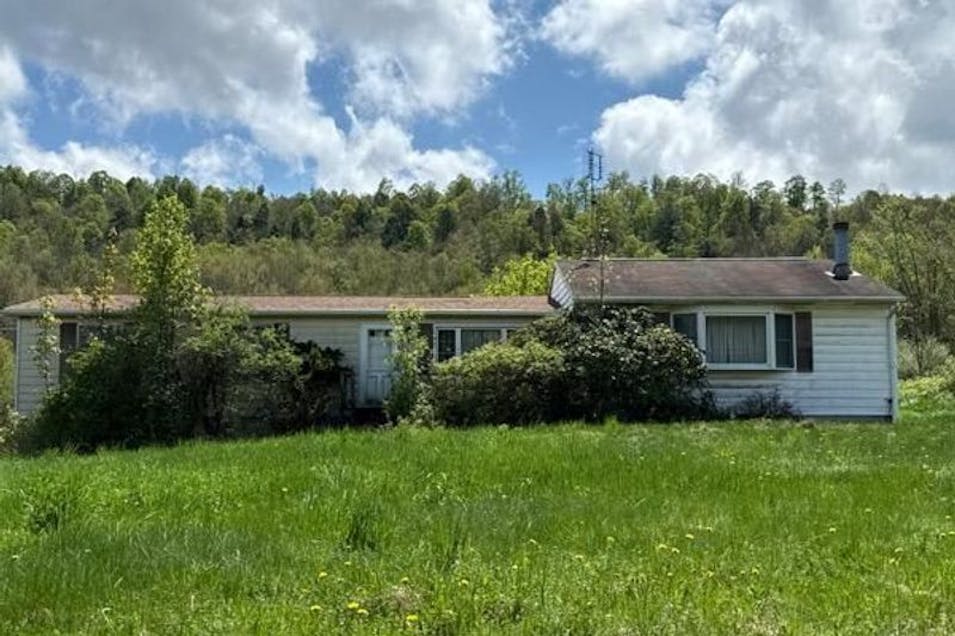 4020 Brady Hill Road Binghamton, NY 13903, Broome County