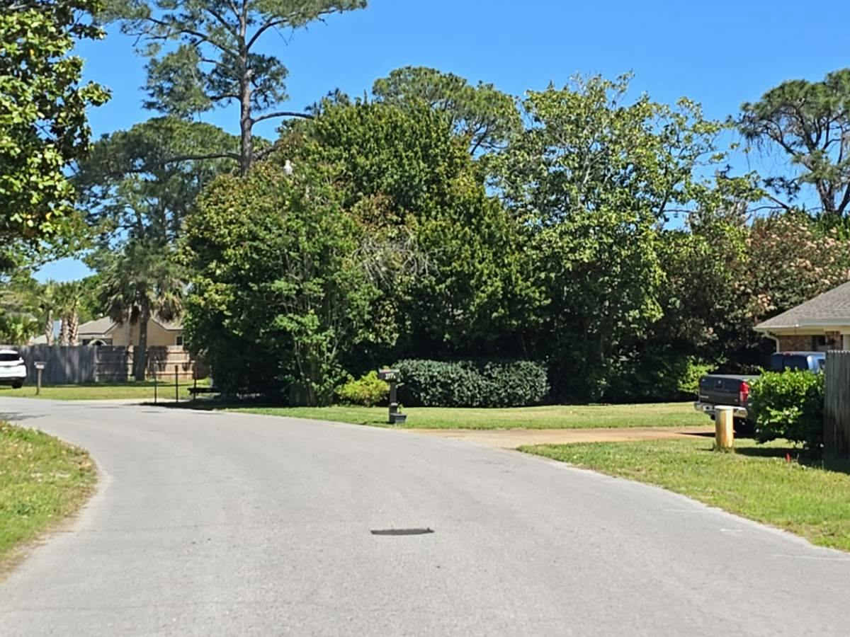 Venetian Way, Gulf Breeze, FL 32563