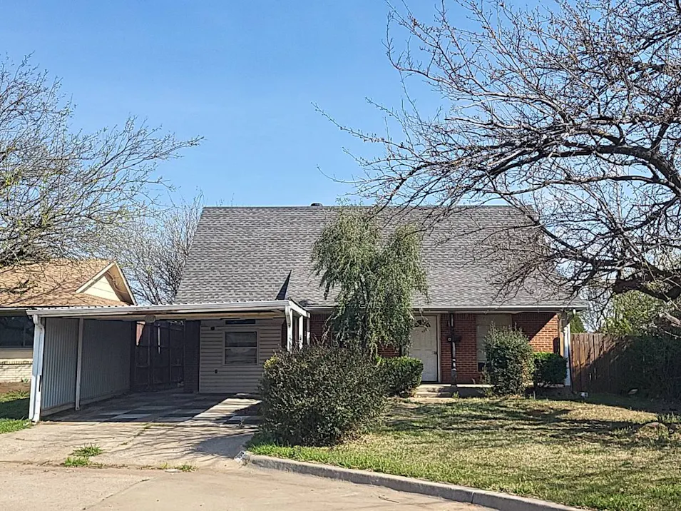 715 Harmon Cir Moore, OK 73160, Cleveland County