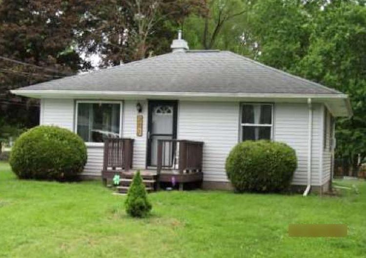 201 Meadow Dr Augusta, MI 49012, Kalamazoo County