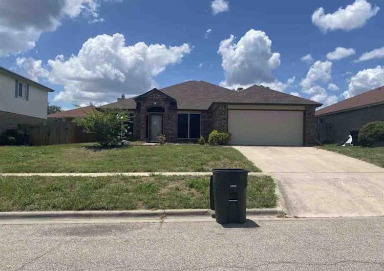 5808 Durango Dr Killeen, TX 76542, Bell County