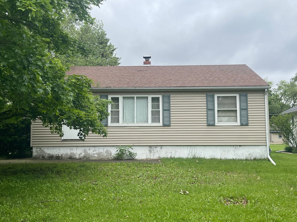 801 E McKinley St Pontiac, IL 61764, Livingston County