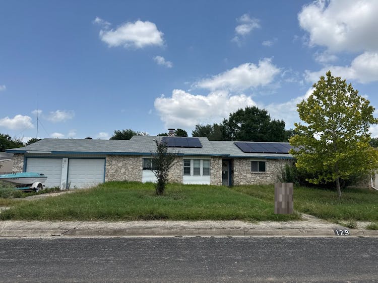 129 Cloverleaf Drive Schertz, TX 78154, Guadalupe County