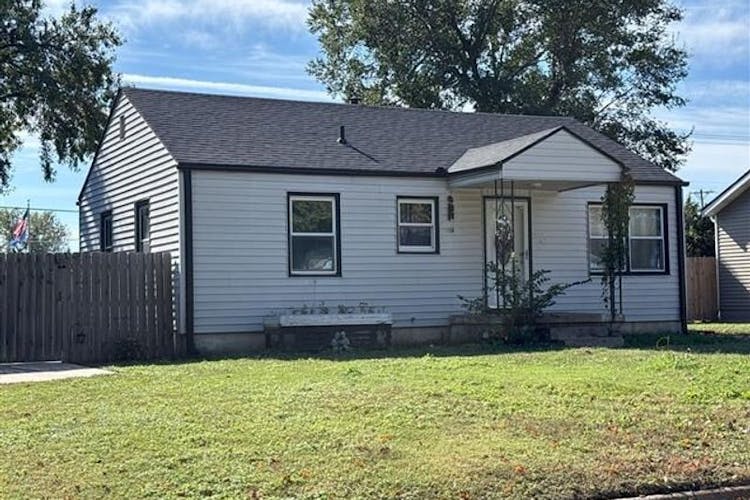 131 Stanley Dr Arkansas City, KS 67005, Cowley County