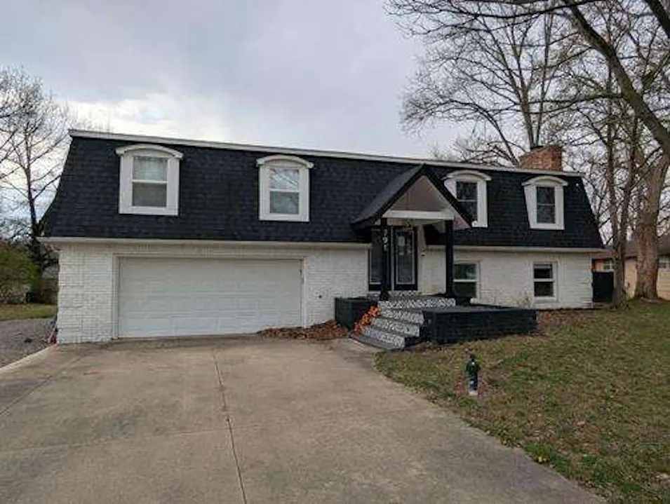 791 Apache Dr Forsyth, IL 62535, Macon County