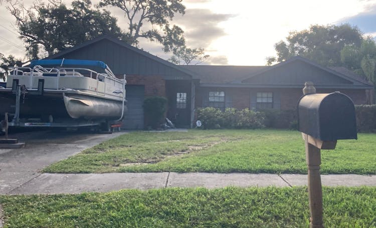 2502 Linden Tree St Seffner, FL 33584, Hillsborough County