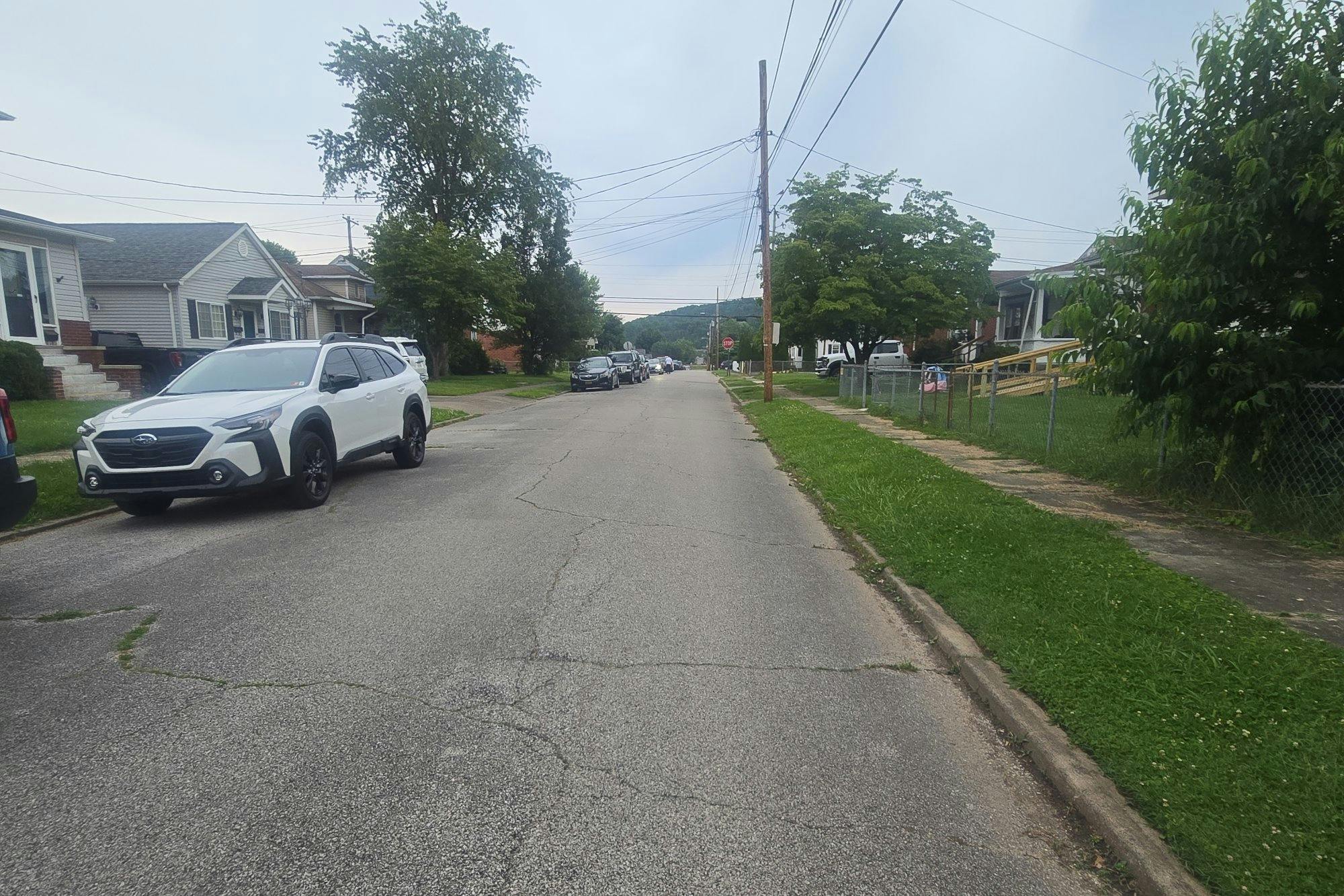 17th St, Dunbar, WV 25064