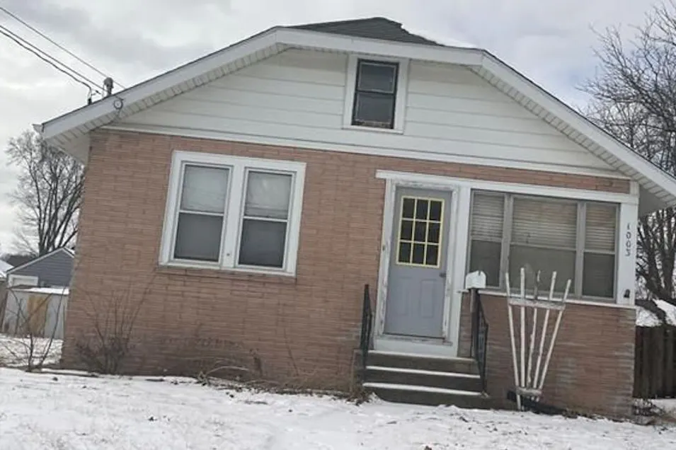 1003 Catherine St Ottawa, IL 61350, La Salle County