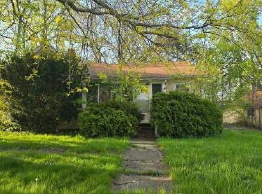 Hallwood Dr, Memphis, TN 38107