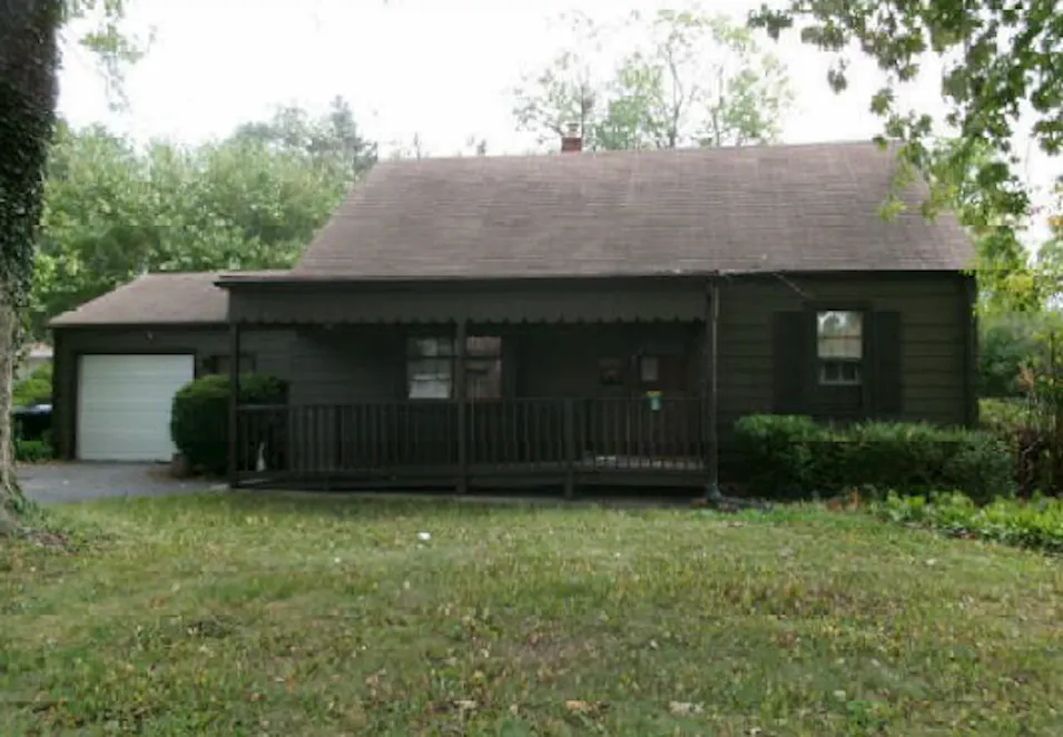 16319 School St South Holland, IL 60473, Cook County