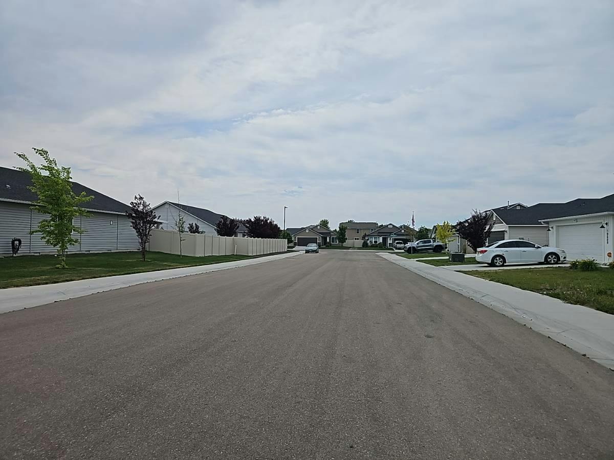 Newell Way, Caldwell, ID 83605