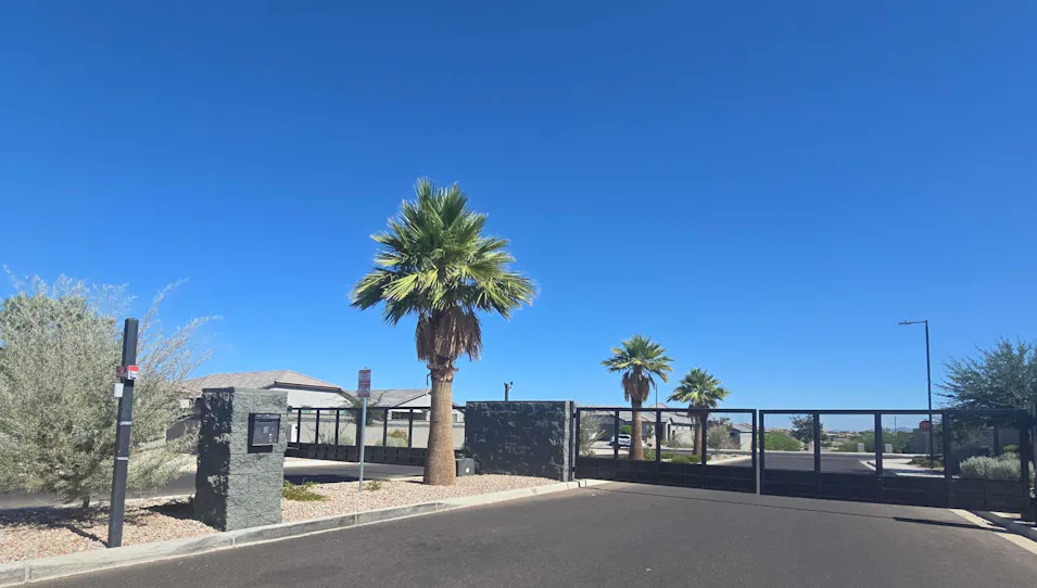 2642 W Hidalgo Ave Phoenix, AZ 85041, Maricopa County