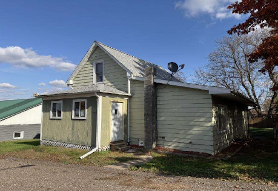 104 South Oak Street Wheeler, WI 54772, Dunn County