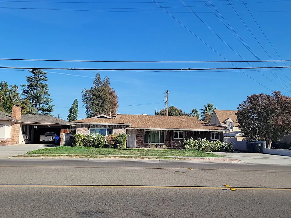 2146 N Maple Ave Fresno, CA 93703, Fresno County