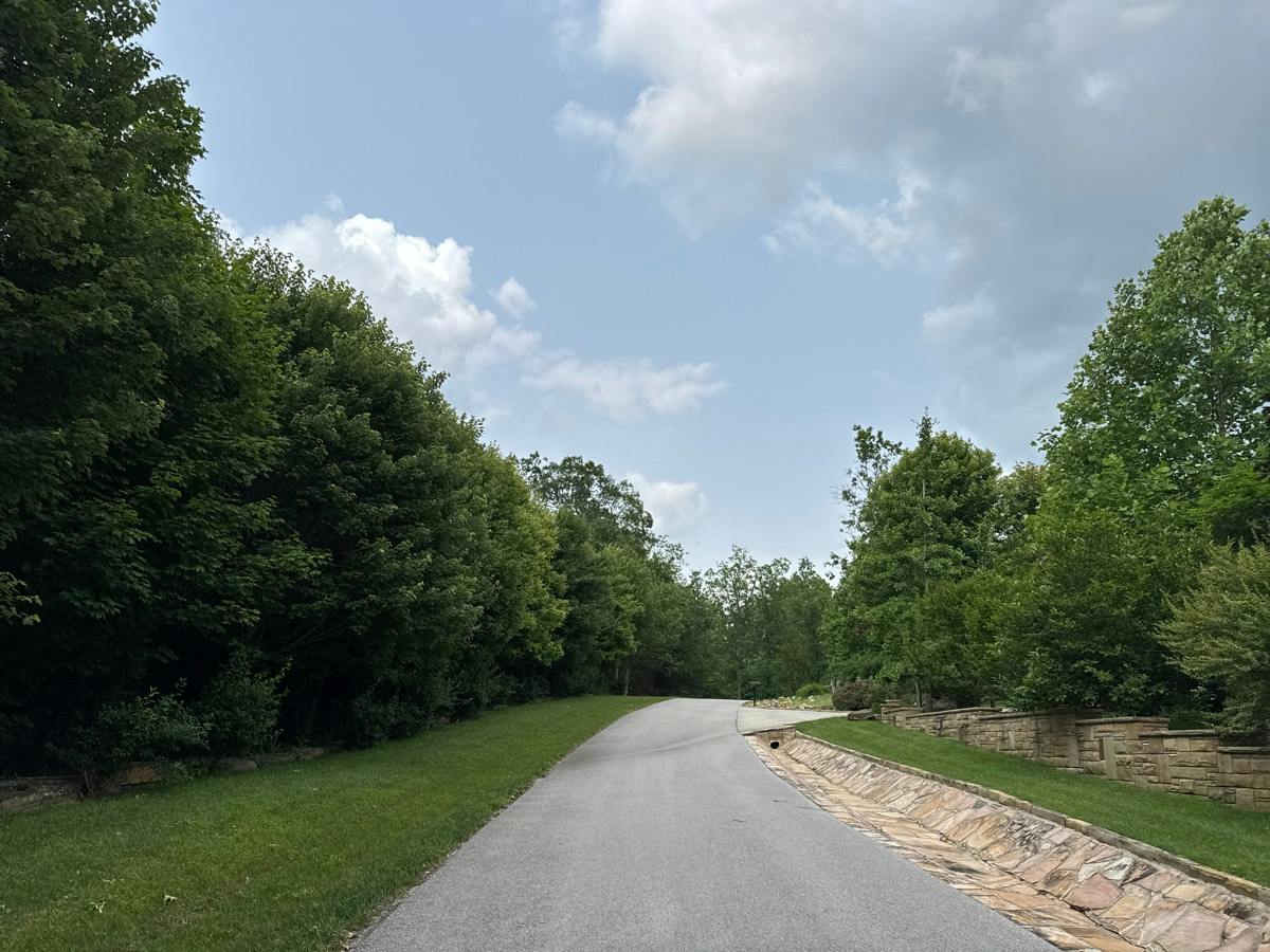 Wind Song Trl, Crossville, TN 38555