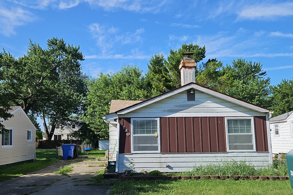 120 Kessler St Monroe, MI 48162, Monroe County