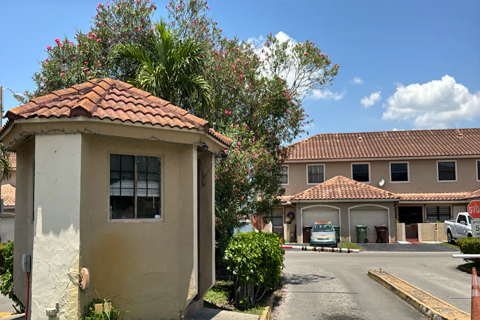 2530 W 60th Pl Hialeah, FL 33016, Miami - Dade County
