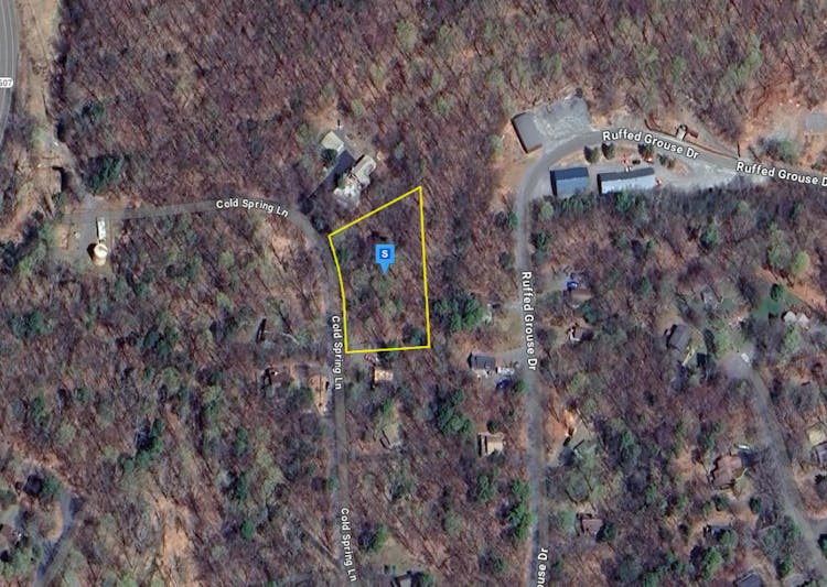 115 Cold Spring Ln Greentown, PA 18426, Pike County