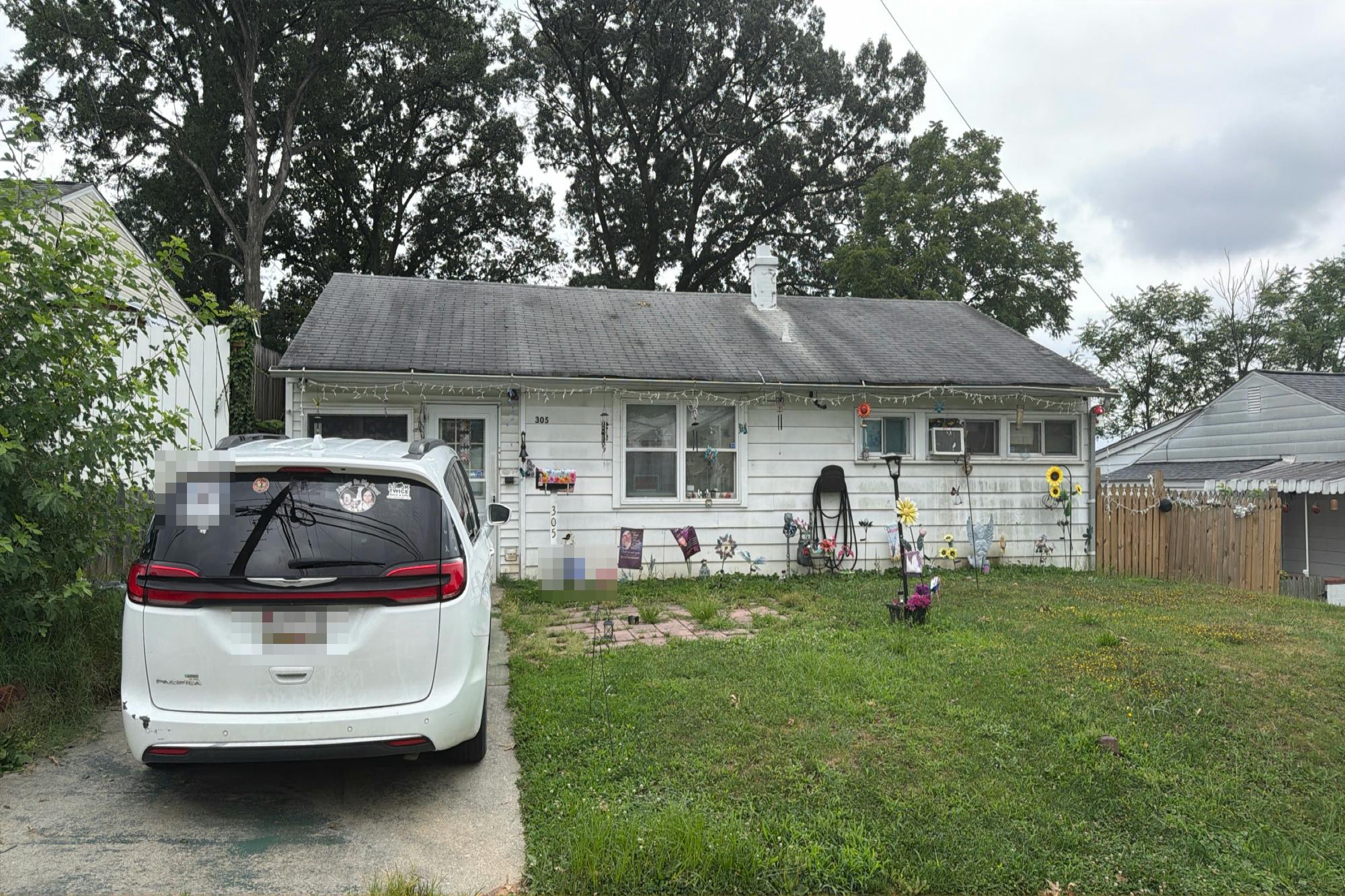 Clyde Ave, Halethorpe, MD 21227