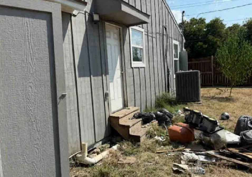 618 Royal Avenue Grand Prairie, TX 75051, Dallas County