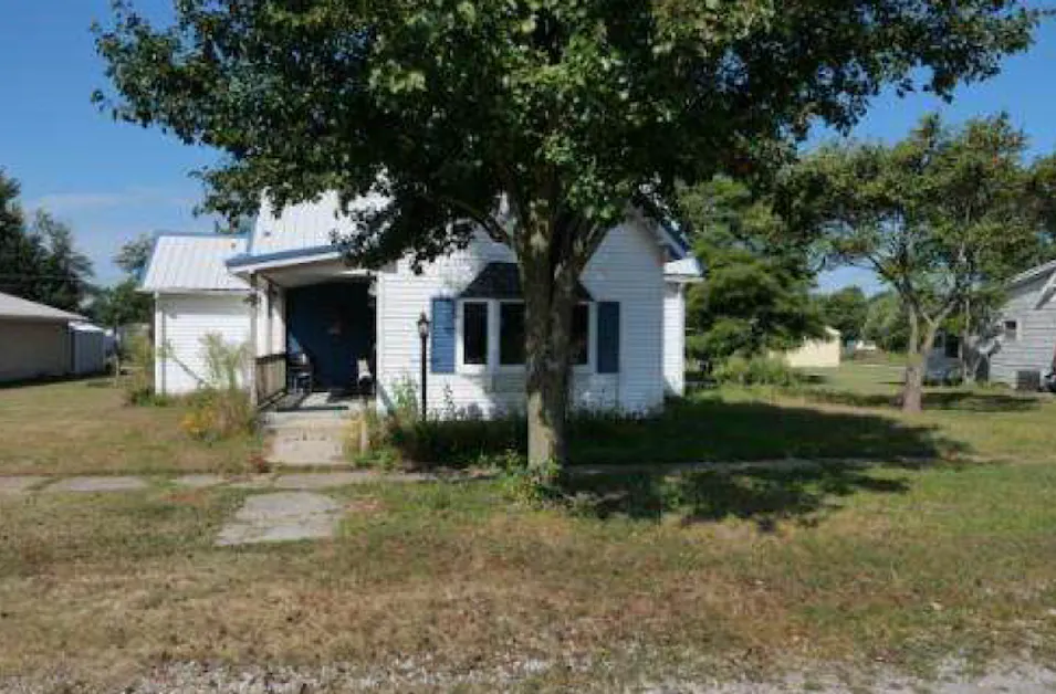 312 N Myra St Worthington, IN 47471, Greene County