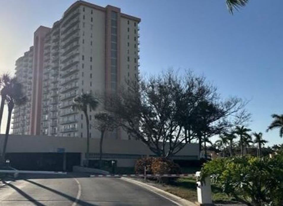 4900s Brittany Dr Saint Petersburg, FL 33715, Pinellas County