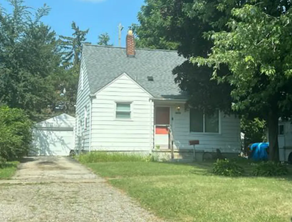 4313 Red Arrow Rd Flint, MI 48507, Genesee County