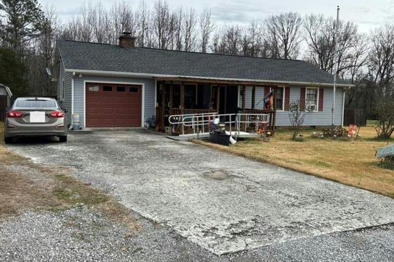 Hattie Dr, Fayetteville, TN 37334