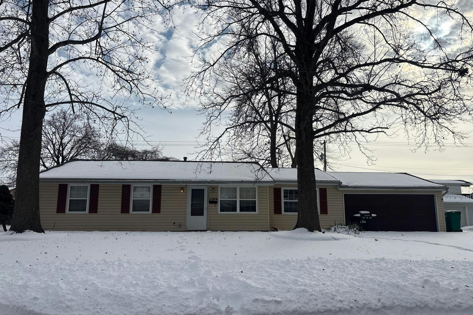 Dartmouth Dr, O Fallon, IL 62269