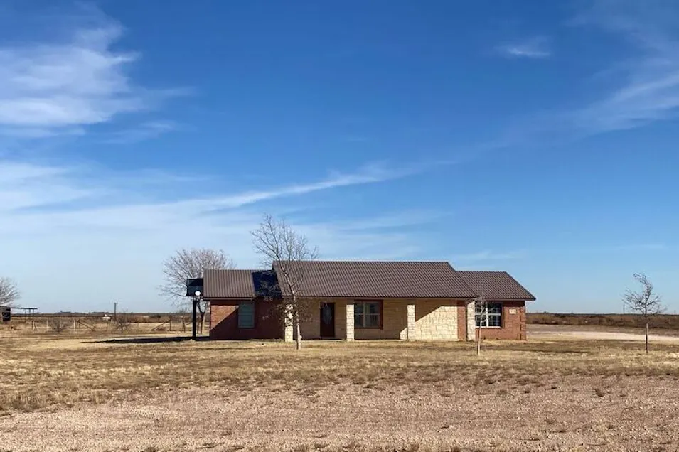 243 County Road 401j Seminole, TX 79360, Gaines County