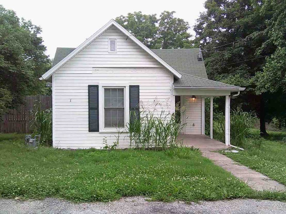404 S Turk Ave Ash Grove, MO 65604, Greene County