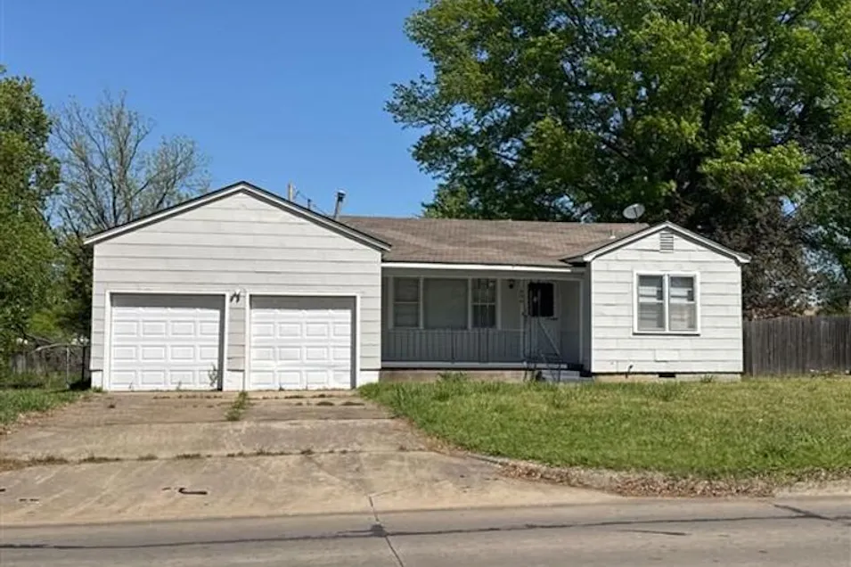 1900 Chandler Rd Muskogee, OK 74403, Muskogee County