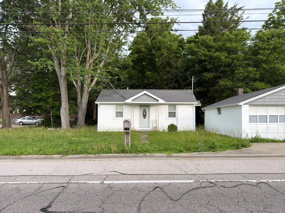 2677 State Rt 261 Newburgh, IN 47630, Warrick County