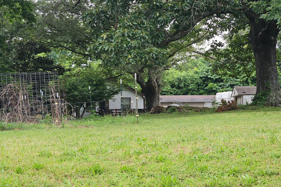 2024 Dotsonville Rd Clarksville, TN 37042, Montgomery County